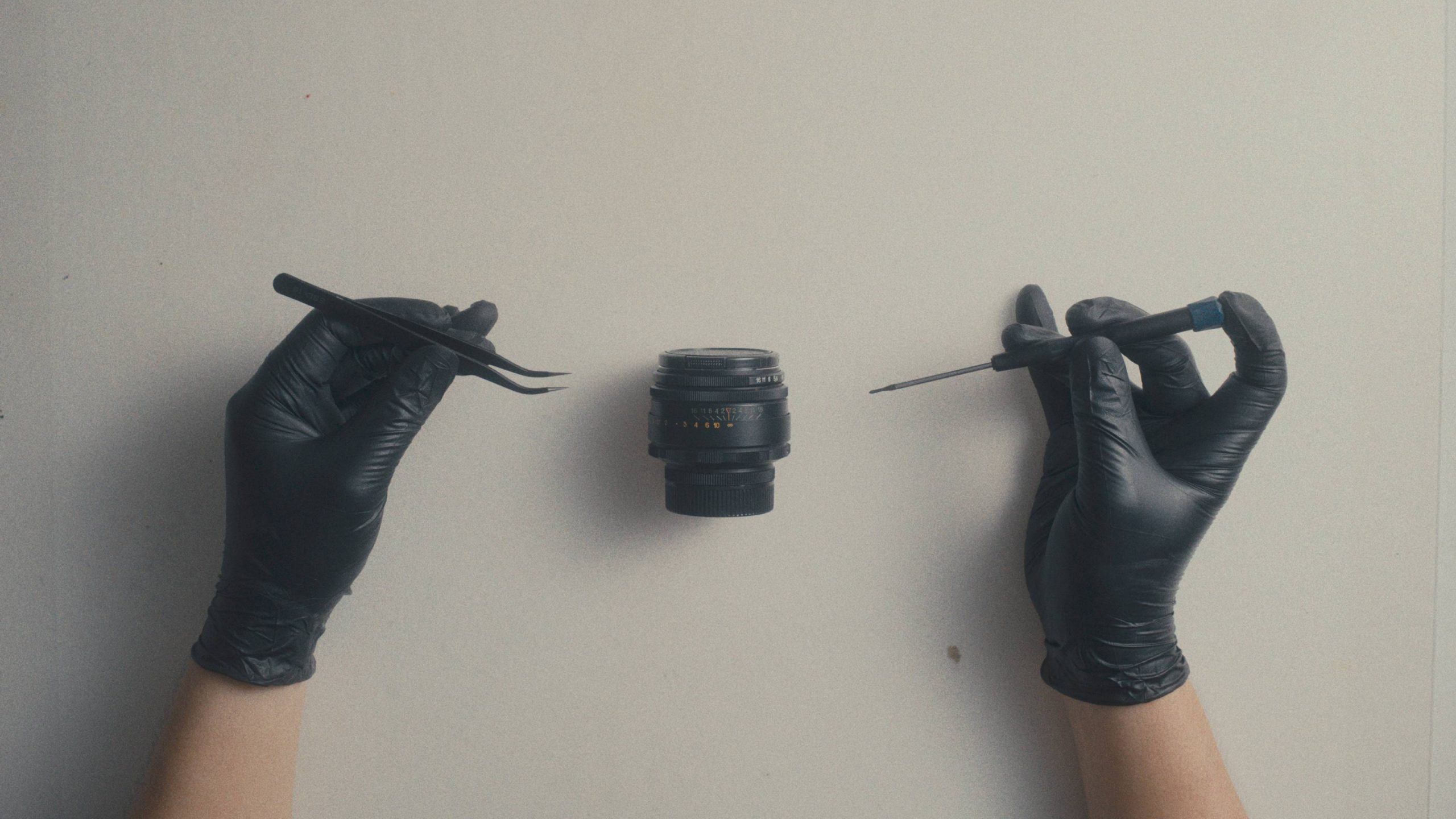 Lens technician dissects Valdai Helios 44-2 quality control myth